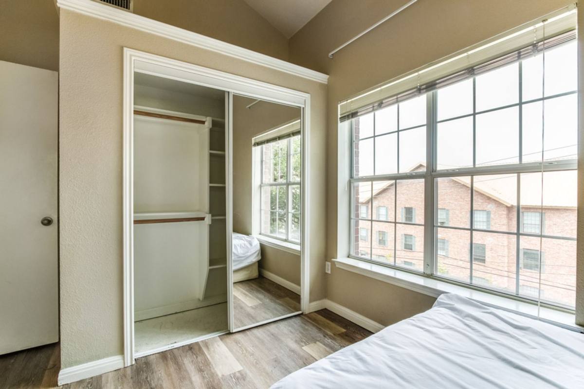Apartment for rent at 1023 W 24th St, Austin, TX 78705