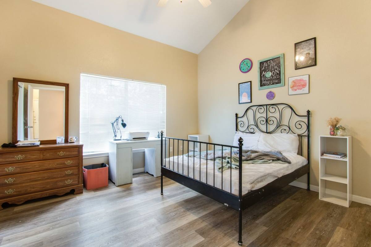 Apartment for rent at 1023 W 24th St, Austin, TX 78705