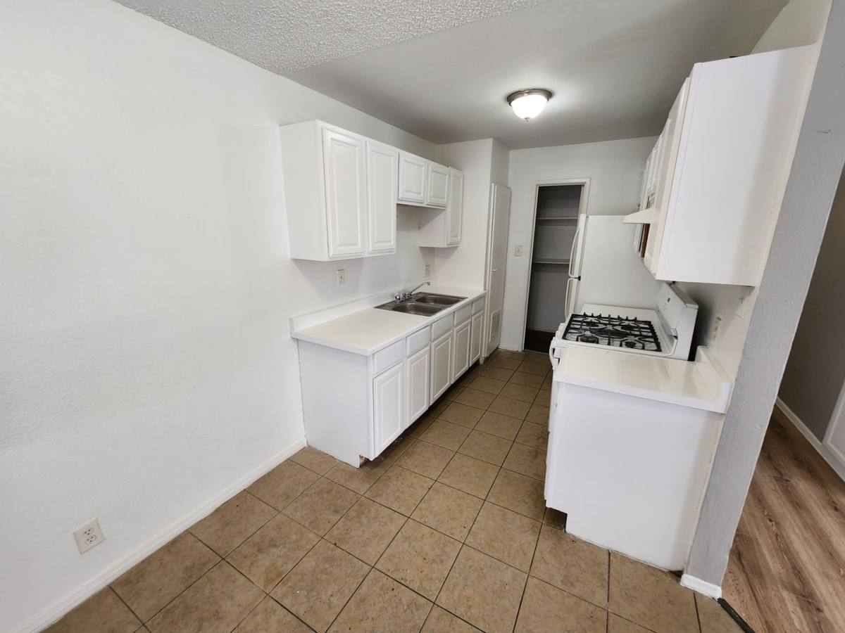 Apartment for rent at 1705 Breckenwood Court, Las Vegas, NV 89115