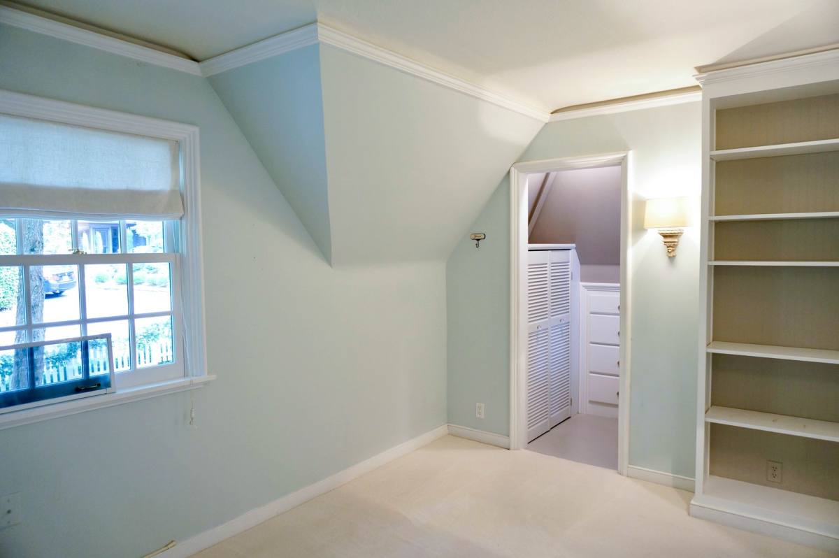 House for rent at 2860 SW Fern St, Portland, OR 97201