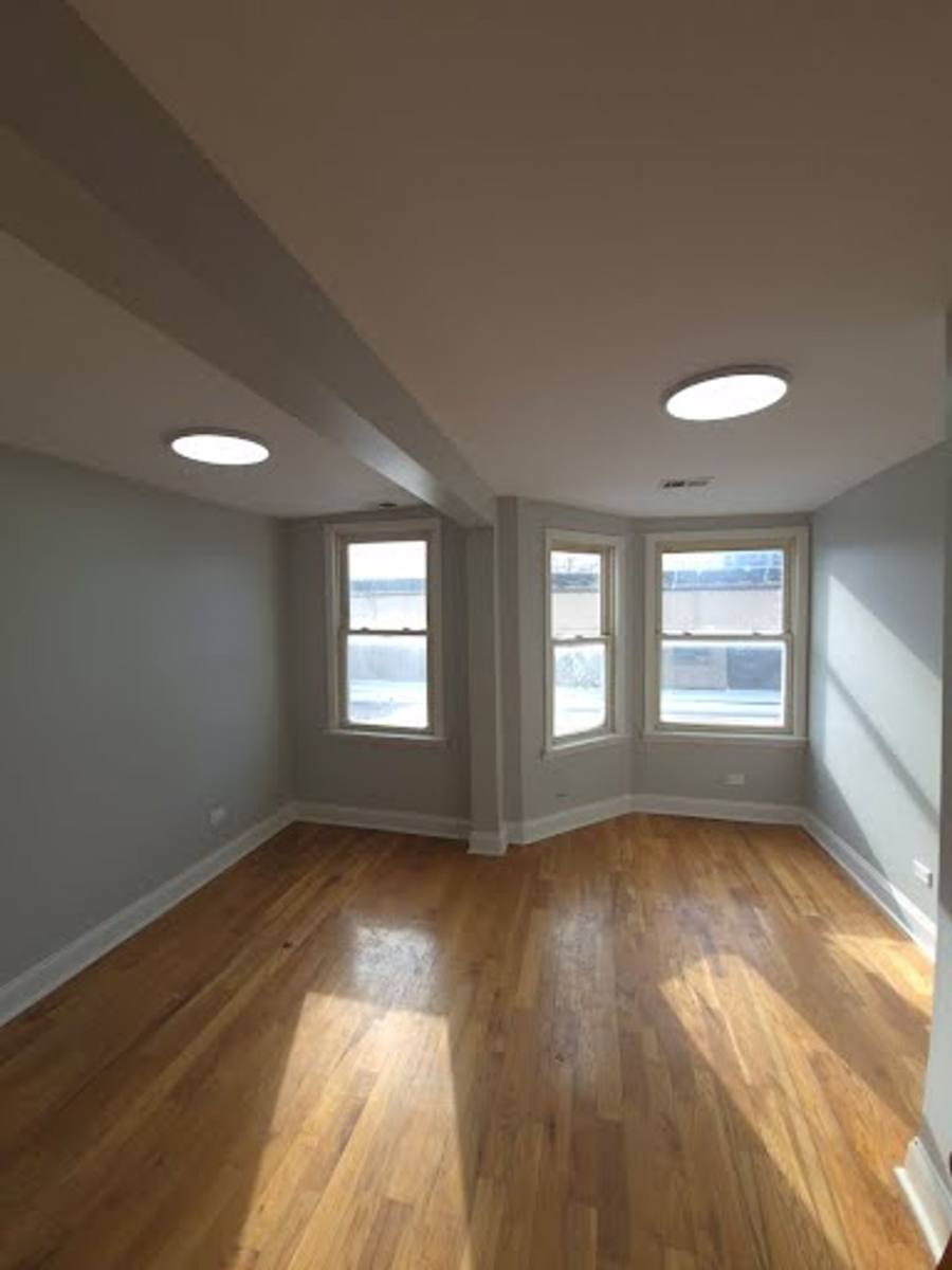 Apartment for rent at 4152-56 W Lake St, Chicago, IL 60624