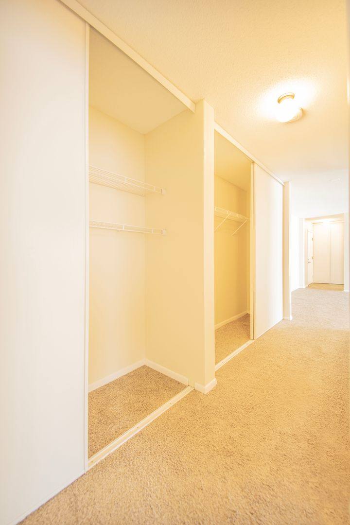 Apartment for rent at 17210 County Rd, Minneapolis, MN 55447