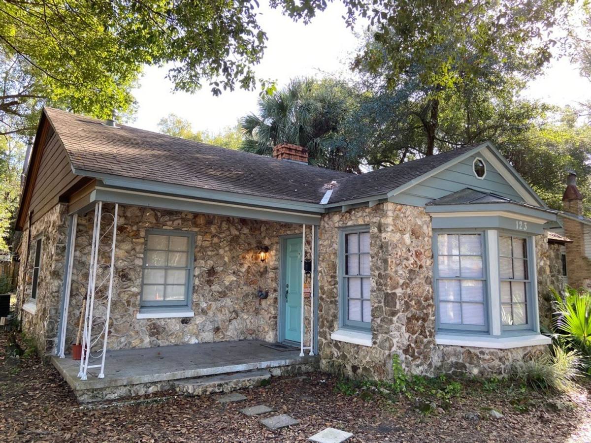 Apartment for rent at 123 NW 20th Dr, Gainesville, FL 32603