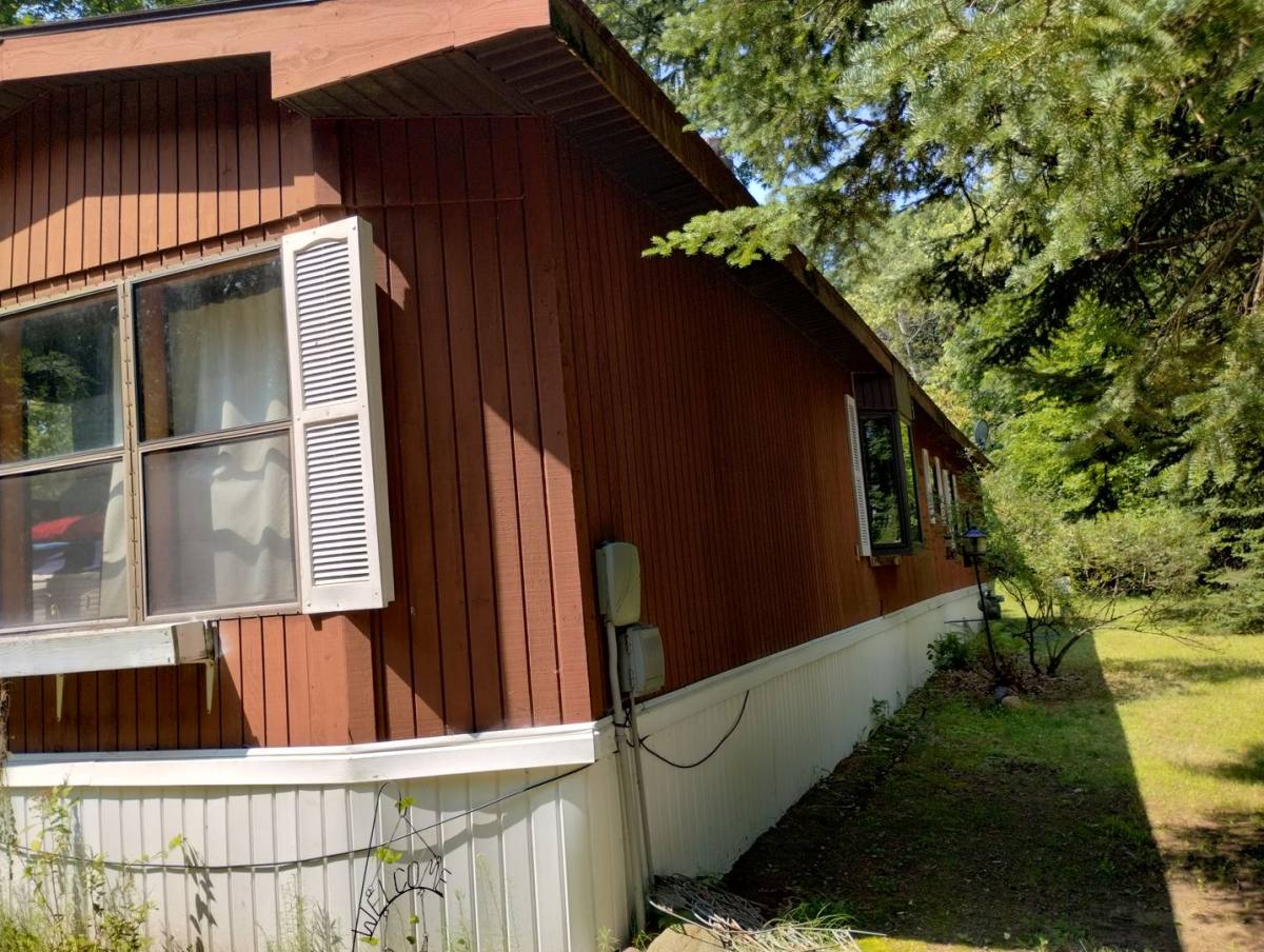 Apartment for rent at 627 S Conlin Court Dr, Hancock, WI 54943