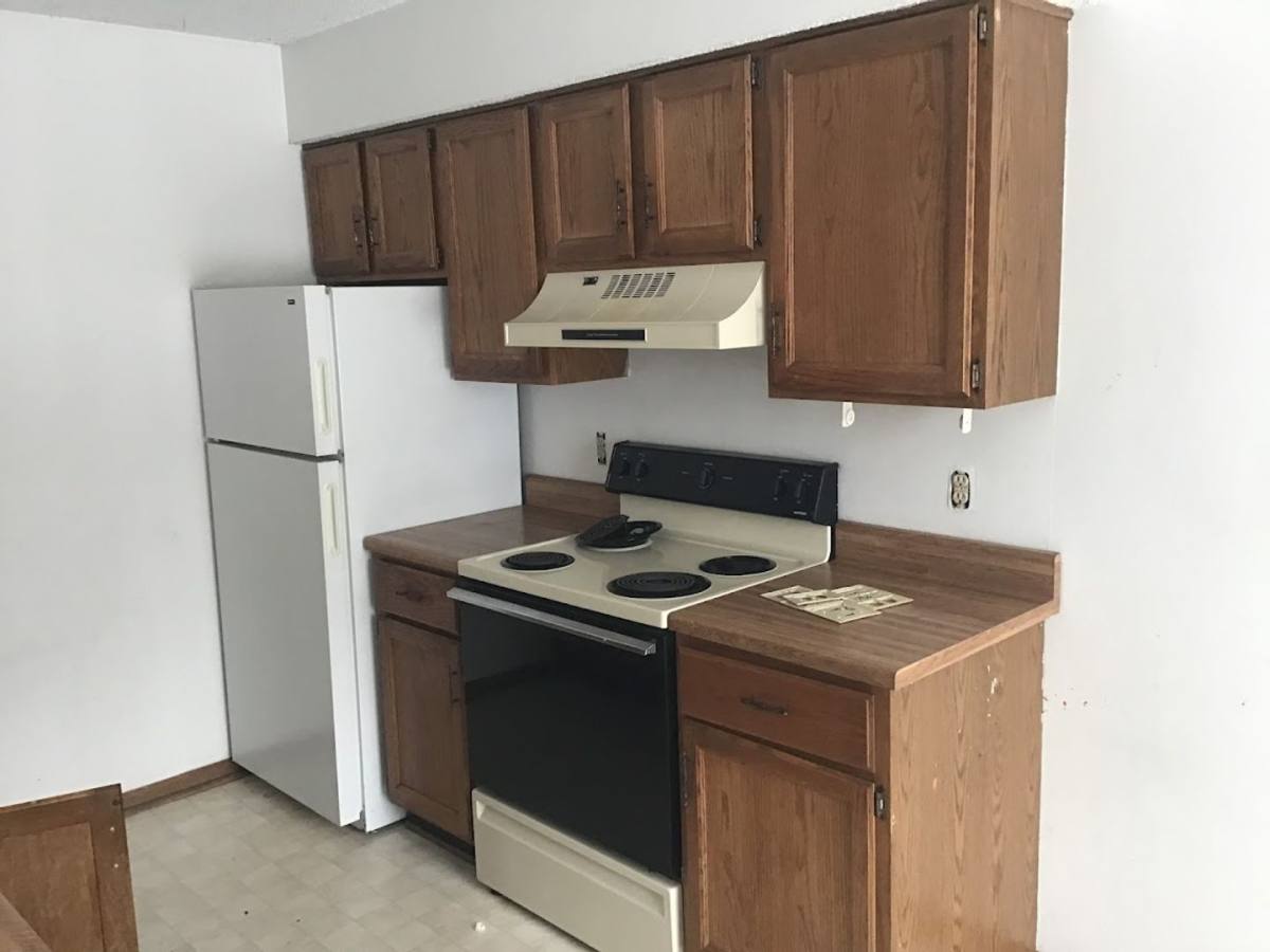 Apartment for rent at 208 W Meadow St, Smithville, MO 64089