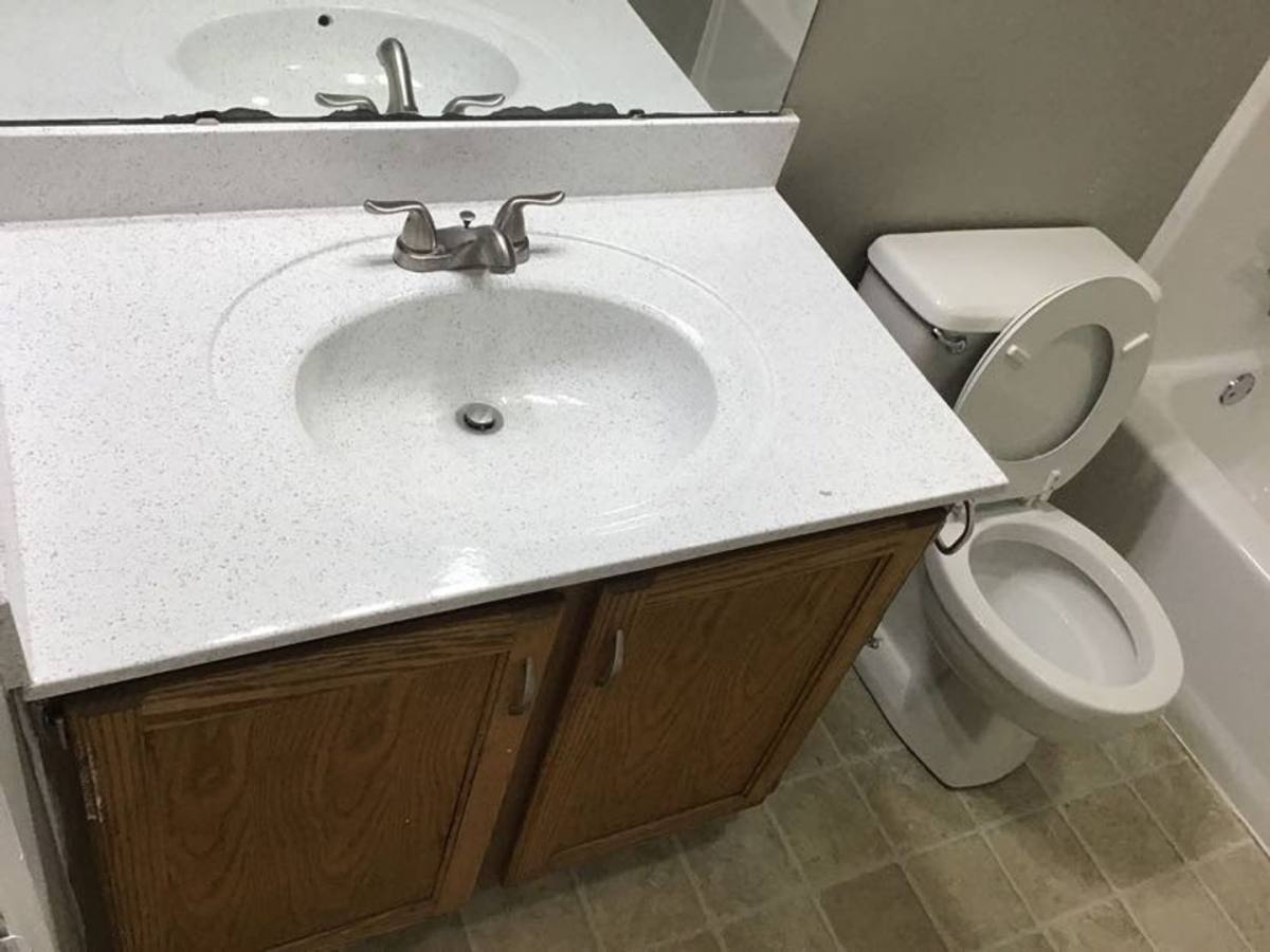 Apartment for rent at 208 W Meadow St, Smithville, MO 64089