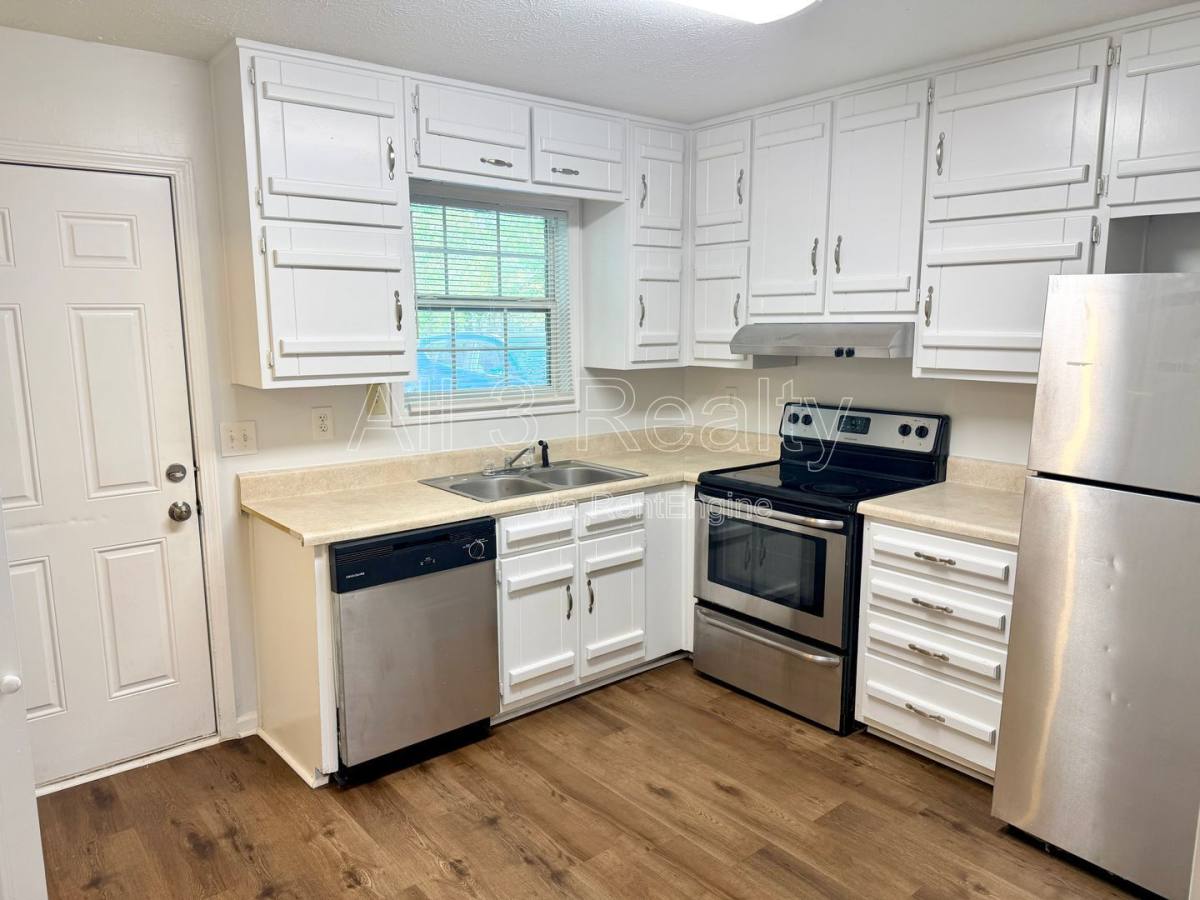 Apartment for rent at 470 S Jeff Davis Dr #B, Fayetteville, GA 30215