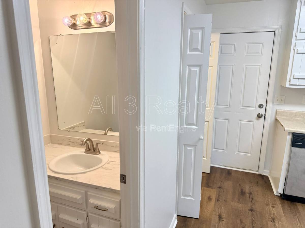 Apartment for rent at 470 S Jeff Davis Dr #B, Fayetteville, GA 30215