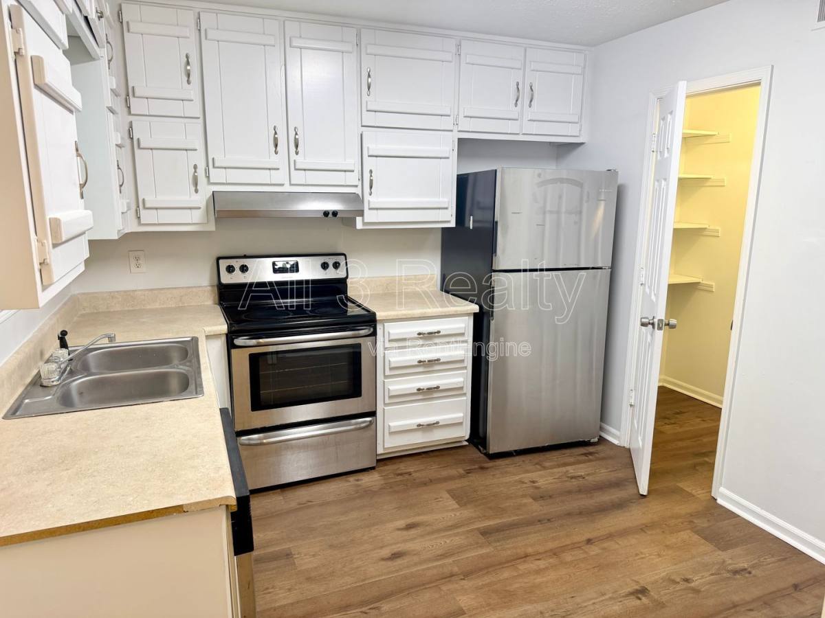 Apartment for rent at 470 S Jeff Davis Dr #B, Fayetteville, GA 30215