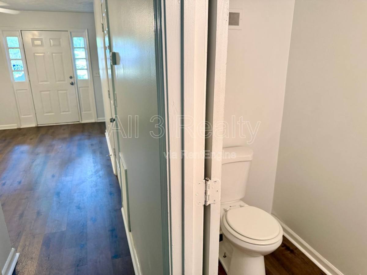 Apartment for rent at 470 S Jeff Davis Dr #B, Fayetteville, GA 30215