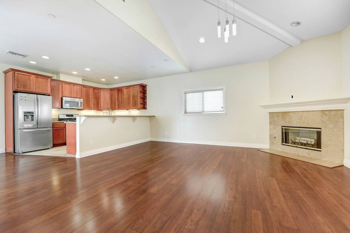 Apartment for rent at 15612 Van Ness Ave #8, Gardena, CA 90249