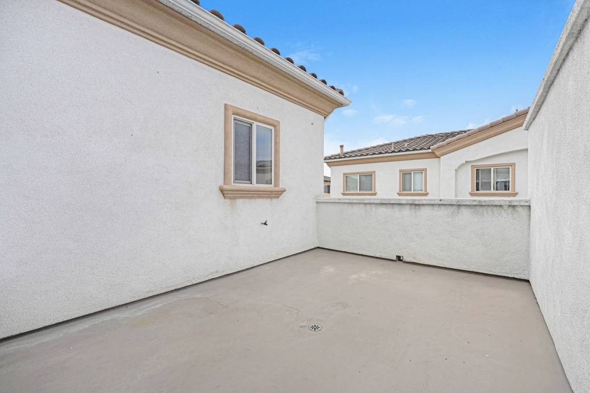 Apartment for rent at 15612 Van Ness Ave #8, Gardena, CA 90249