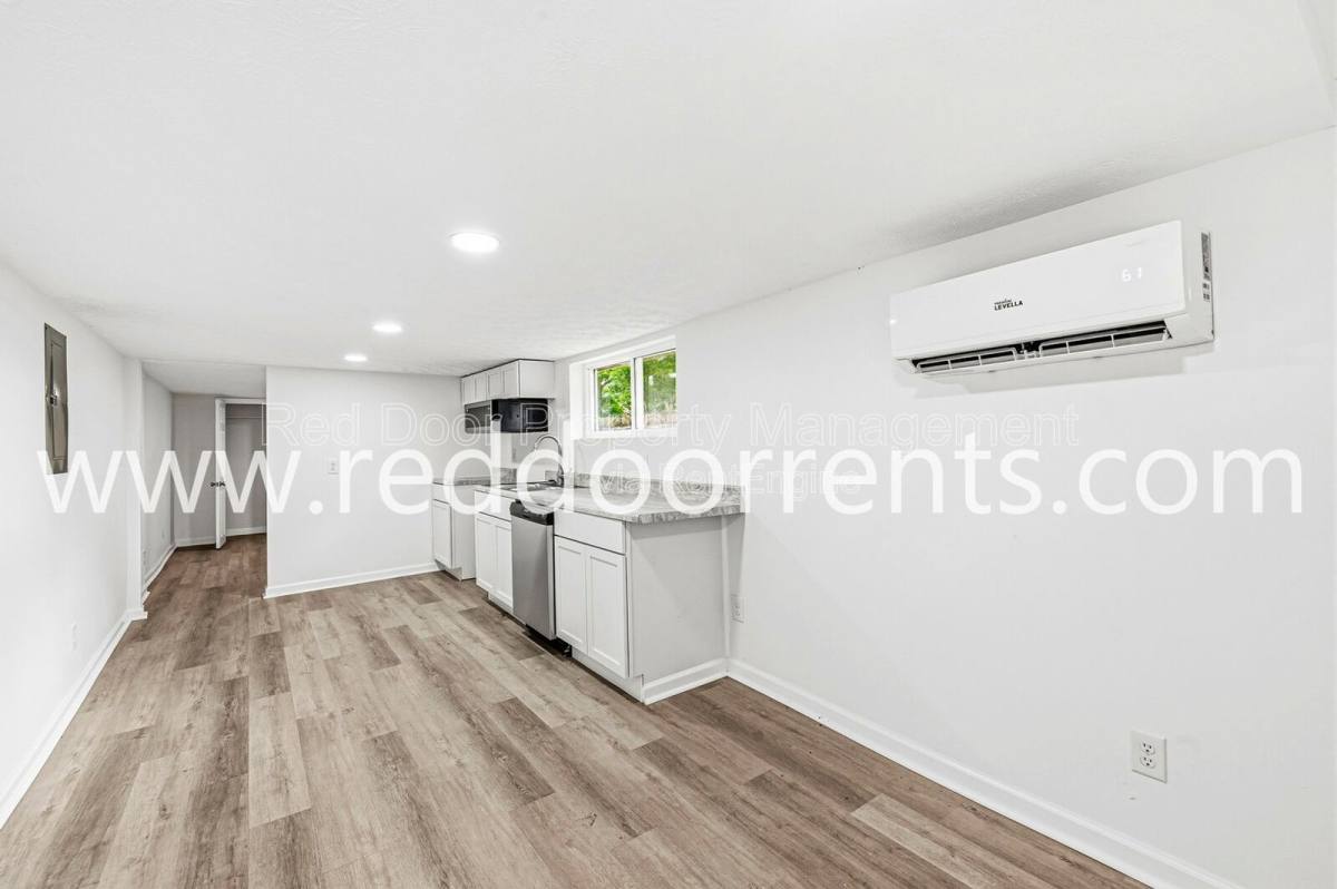Apartment for rent at 389 N Main St #F, Martinsville, IN 46151