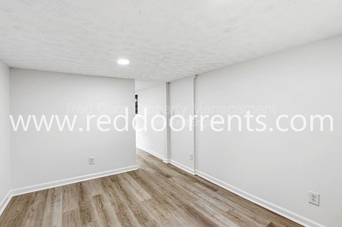Apartment for rent at 389 N Main St #F, Martinsville, IN 46151