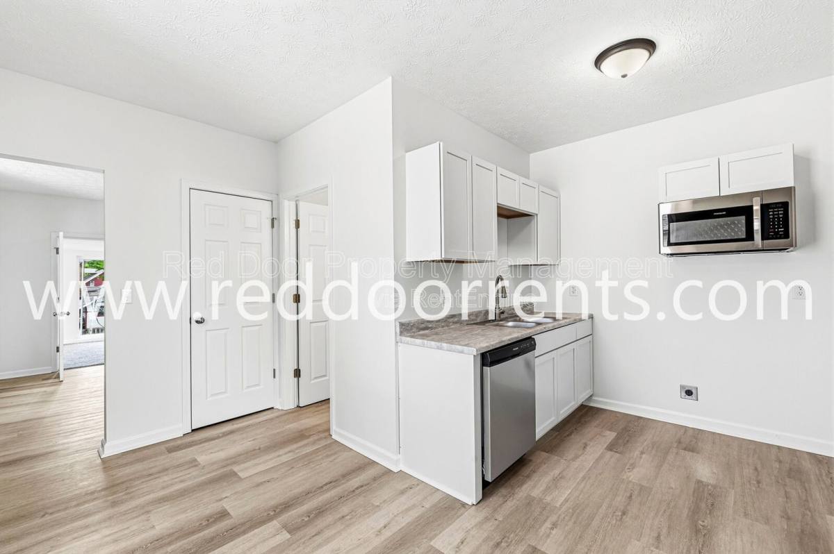 Apartment for rent at 389 N Main St E, Martinsville, IN 46151