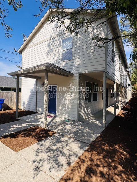 Apartment for rent at 3540 SE 119th Ave #4, Portland, OR 97266