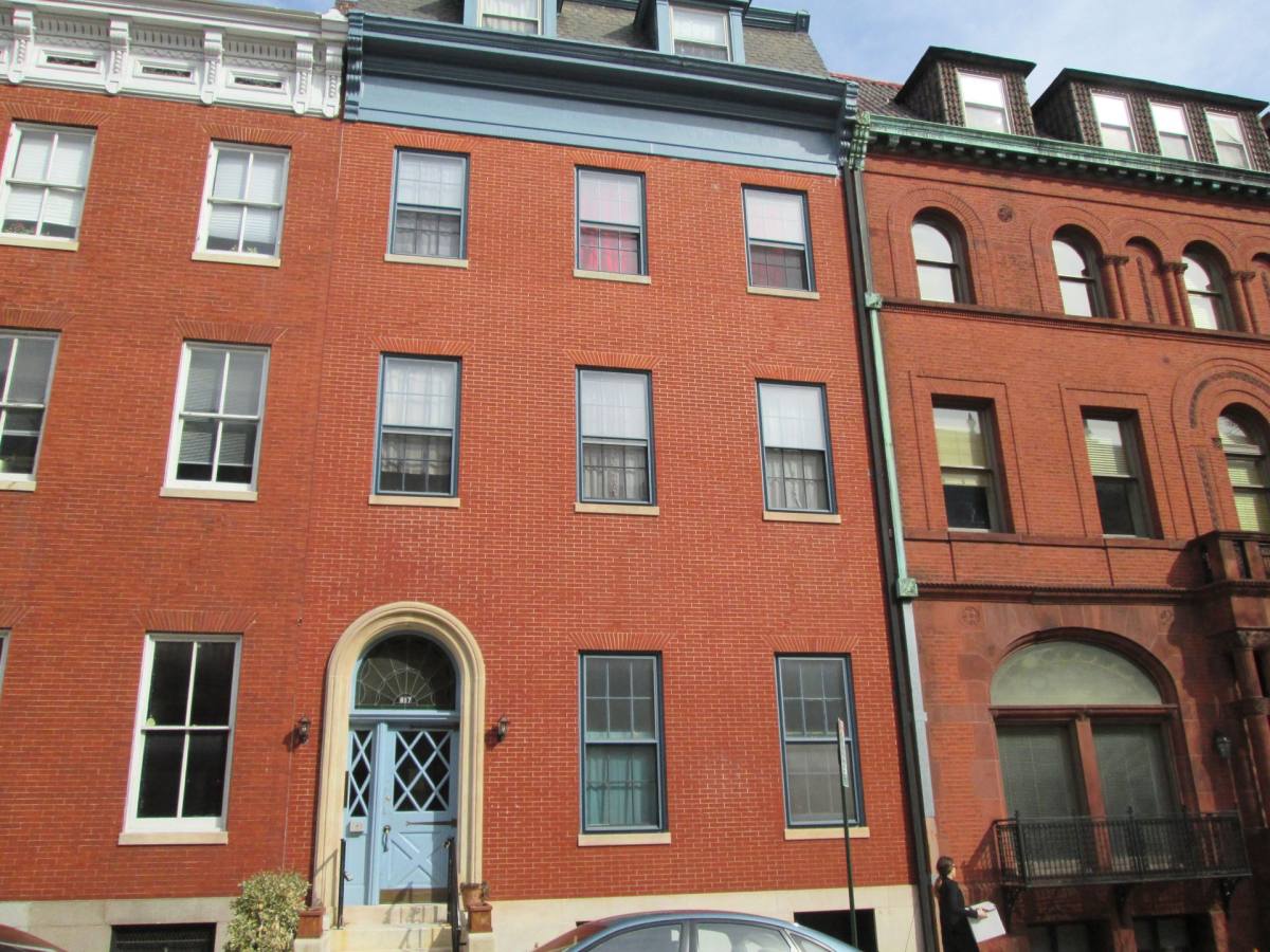Apartment for rent at 817 Park Ave, Baltimore, MD 21201