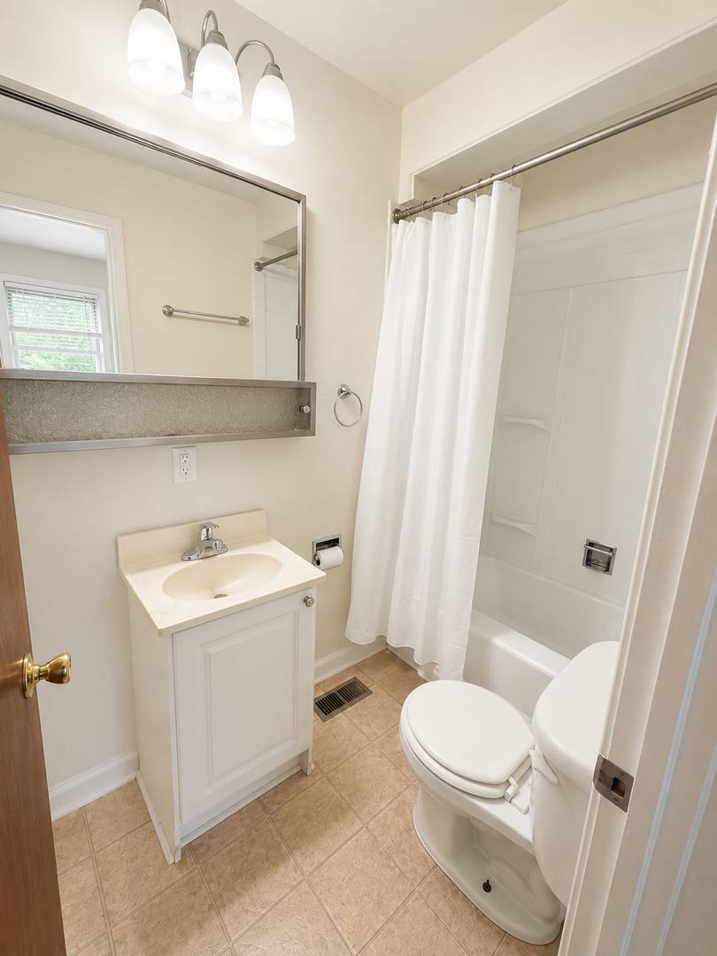 House for rent at 912 N Helena, Spokane, WA 99202