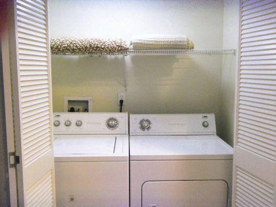 Apartment for rent at 631 Garden Highway, Sacramento, CA 95833