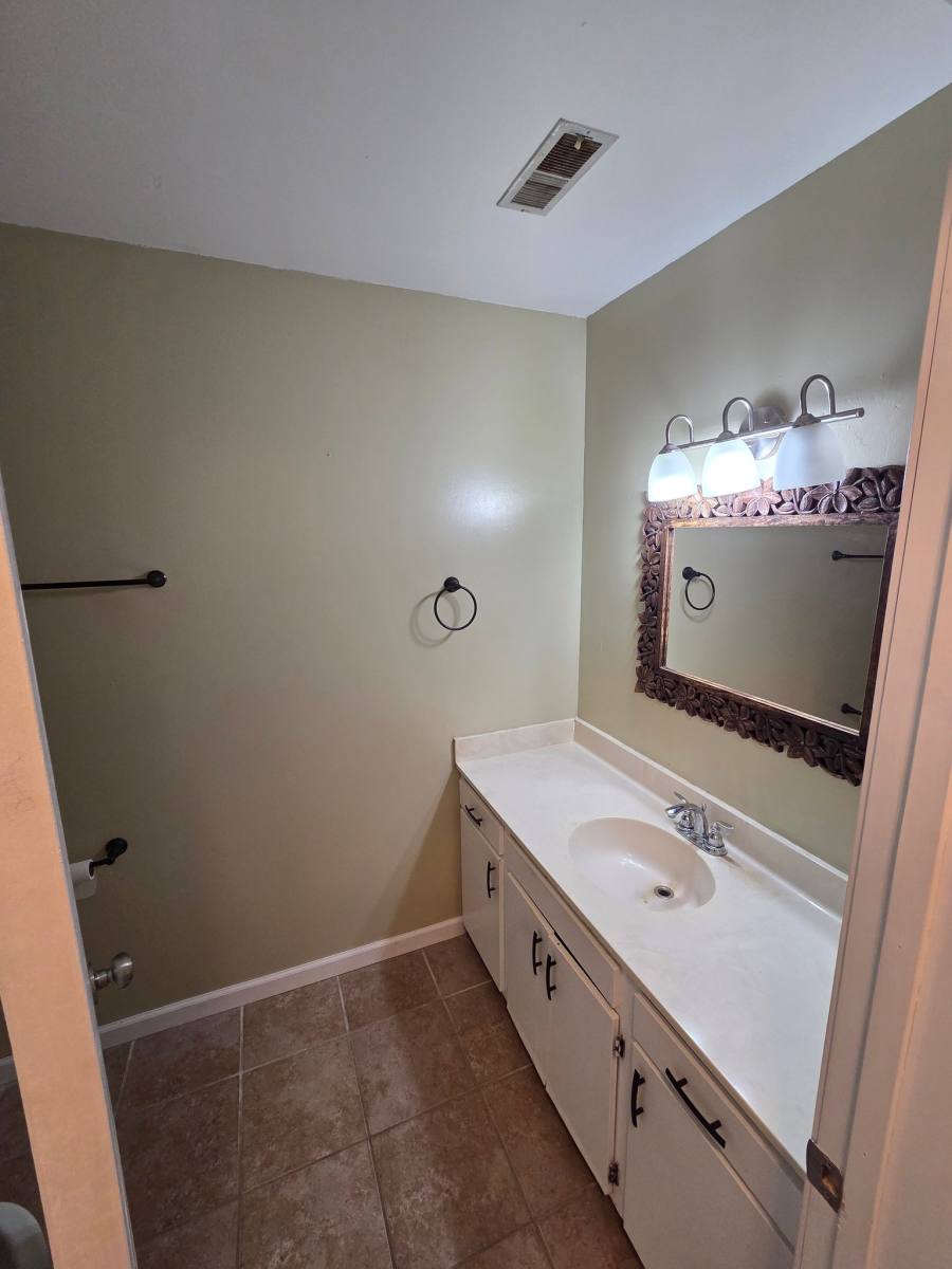 Apartment for rent at 1611 Lyndhurst Dr #F, Savoy, IL 61874