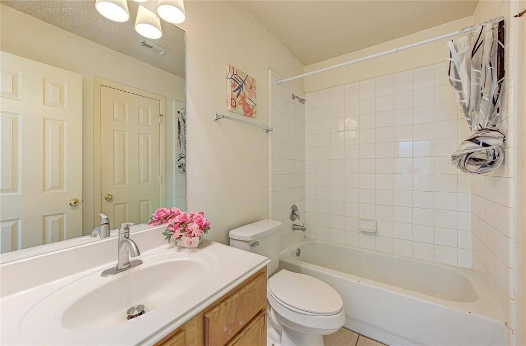 House for rent at 6502 Wellington Meadows Dr, Katy, TX 77449