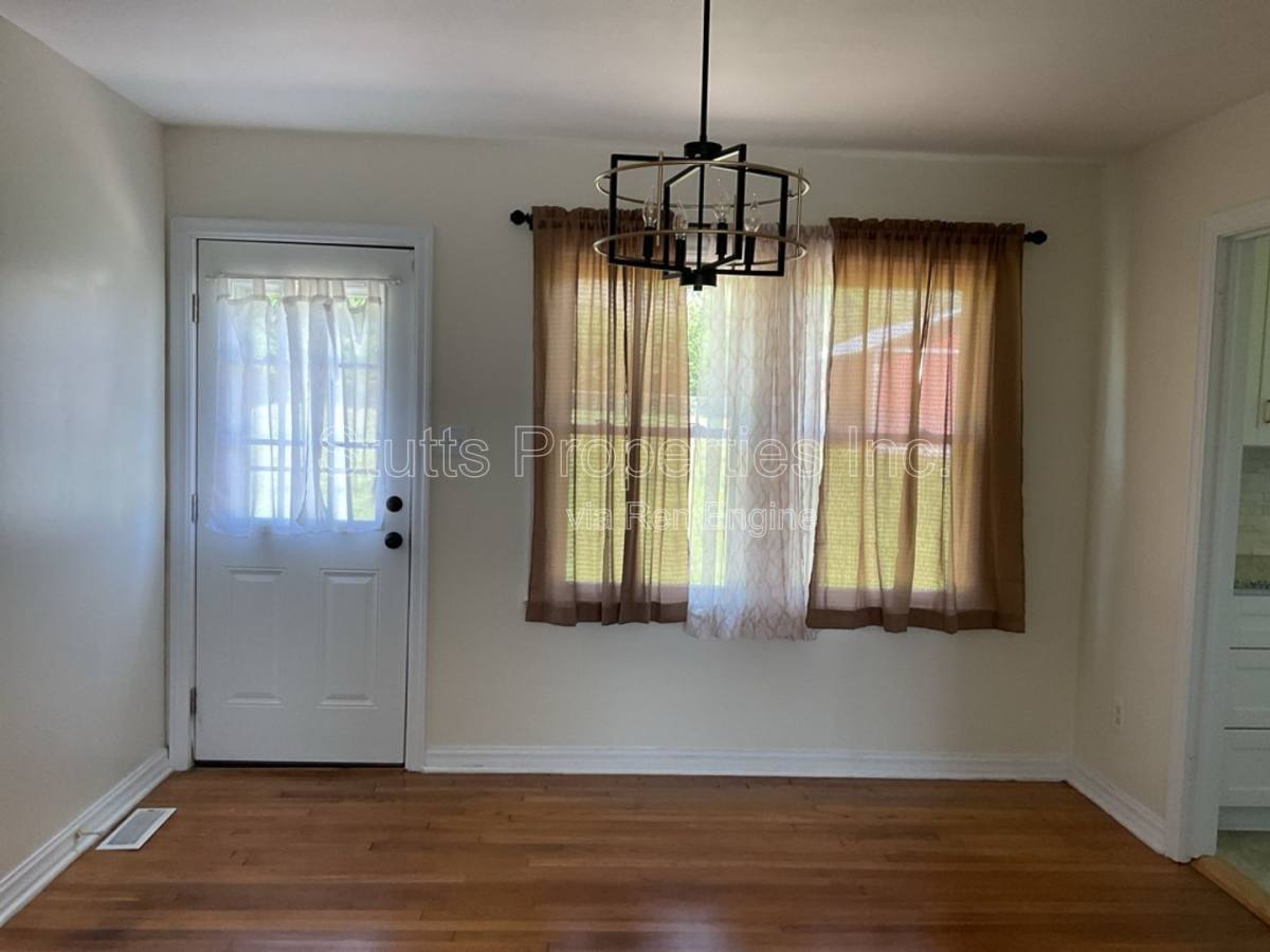House for rent at 104 Camellia Dr, Florence, AL 35633
