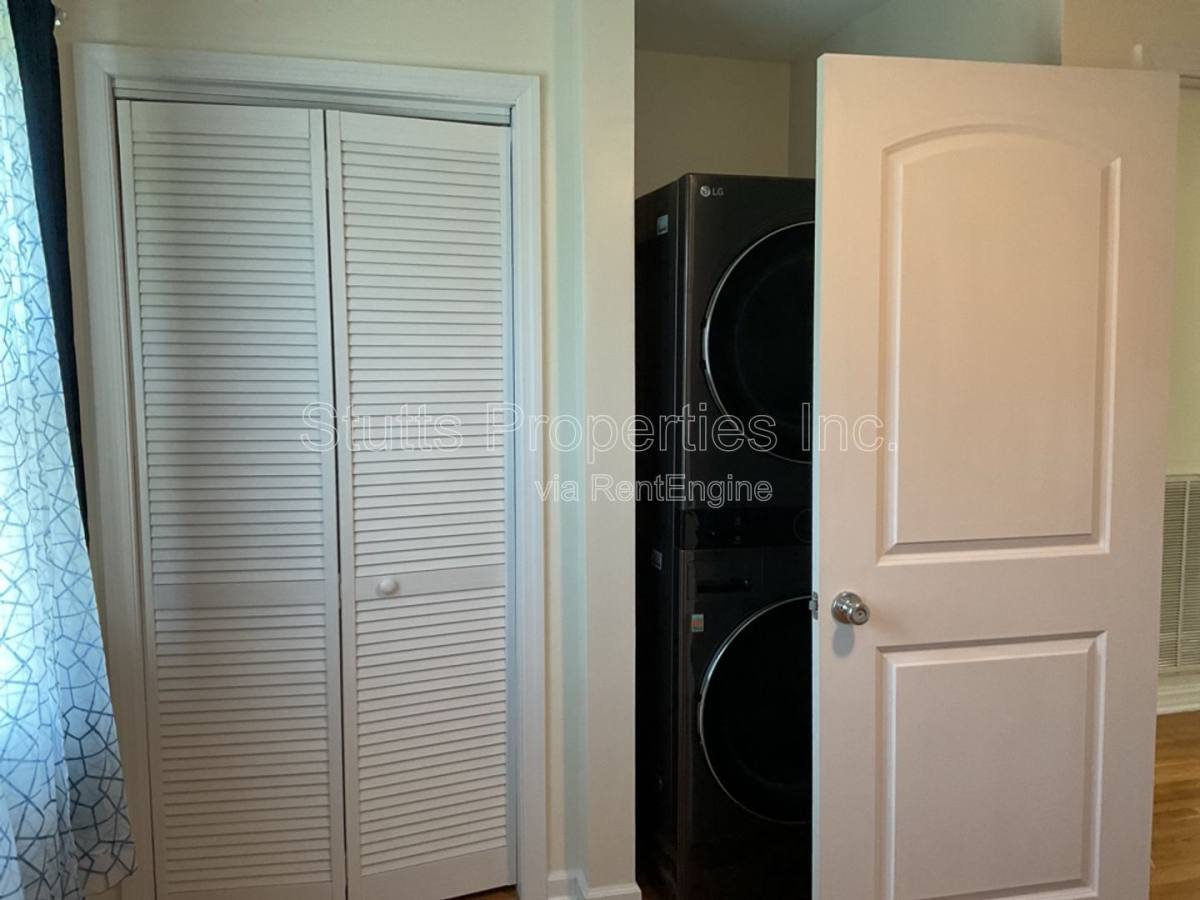 House for rent at 104 Camellia Dr, Florence, AL 35633