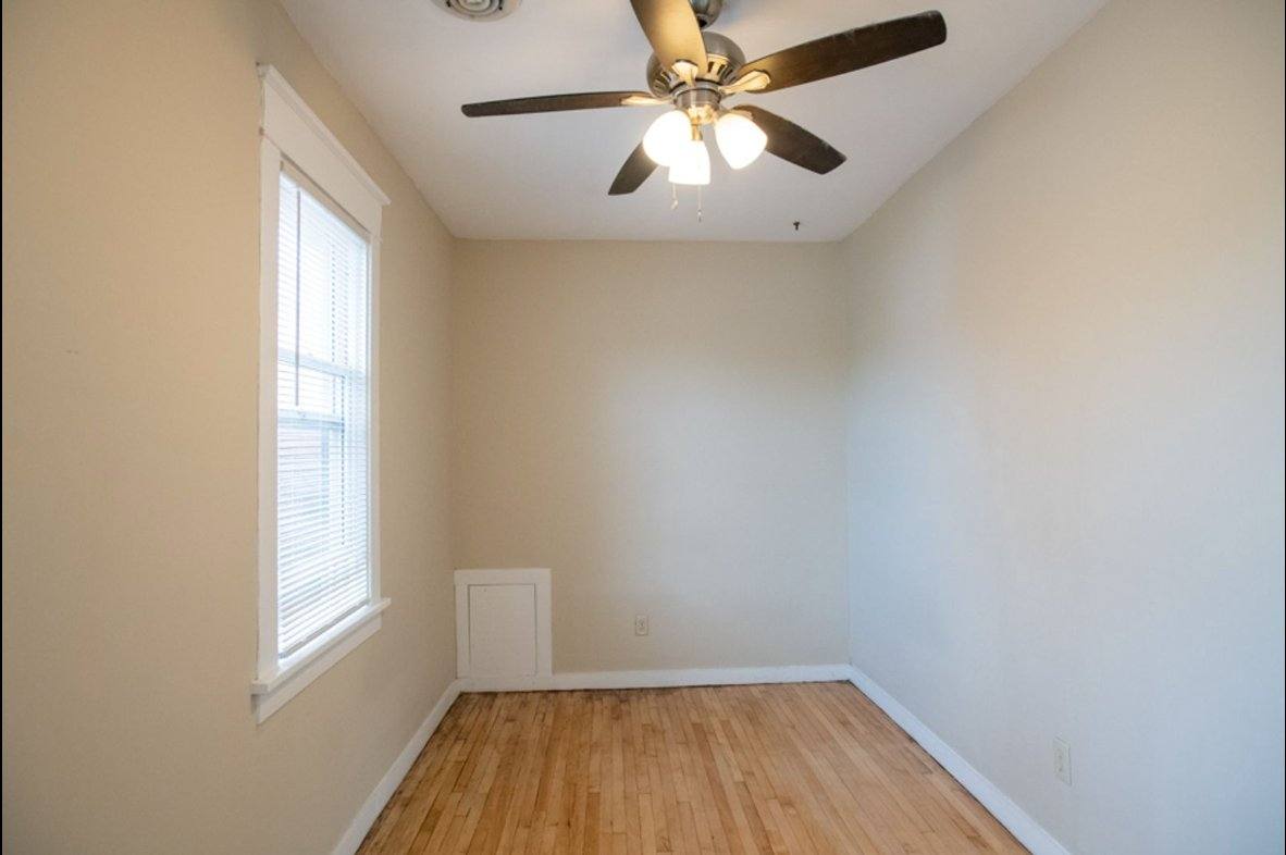 Apartment for rent at 829 E Clarke St #2R, Milwaukee, WI 53212