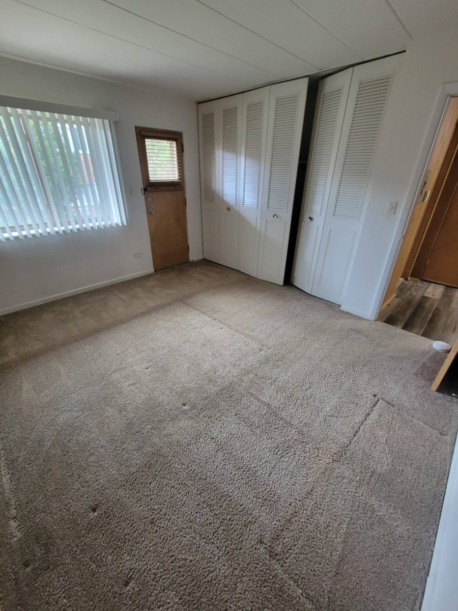 Apartment for rent at 336 Pennsylvania Ave #7, Glen Ellyn, IL 60137