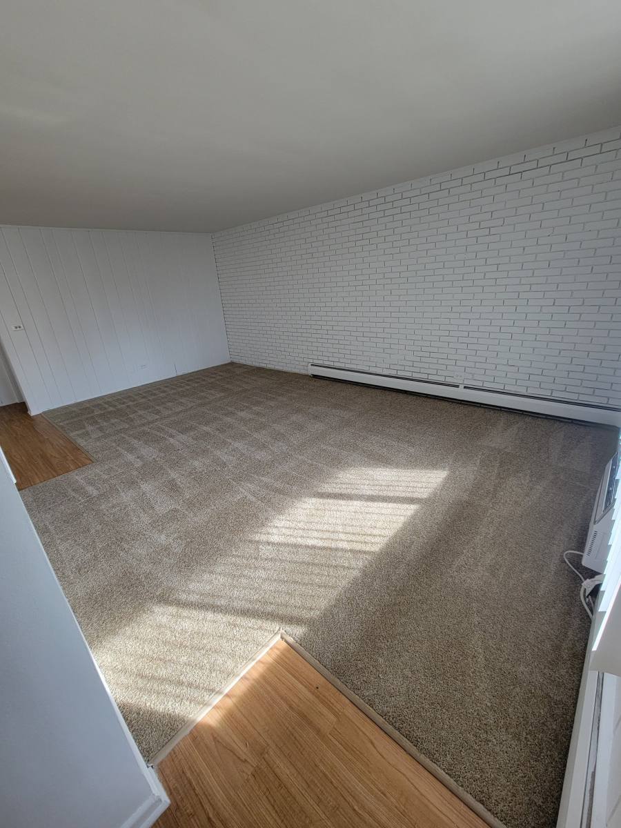 Apartment for rent at 336 Pennsylvania Ave #7, Glen Ellyn, IL 60137