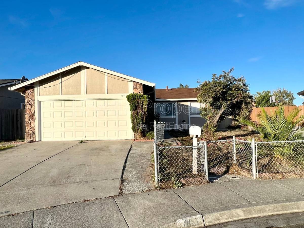 House for rent at 165 Georgetown Court, Vallejo, CA 94589