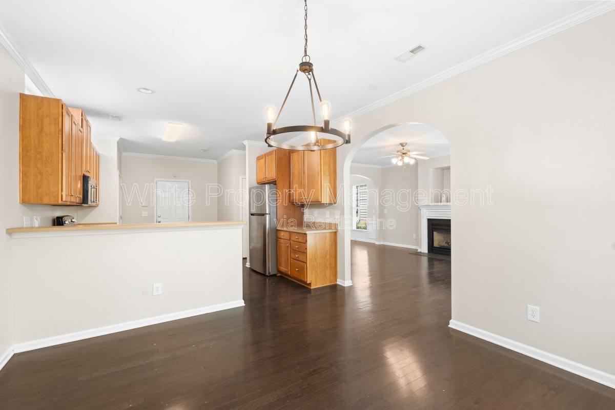 House for rent at 1141 Hammond Dr, Matthews, NC 28104