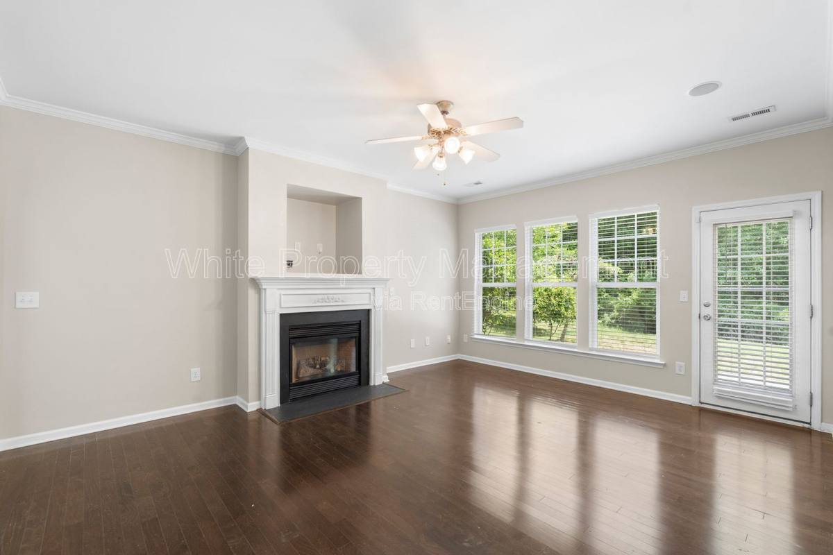 House for rent at 1141 Hammond Dr, Matthews, NC 28104