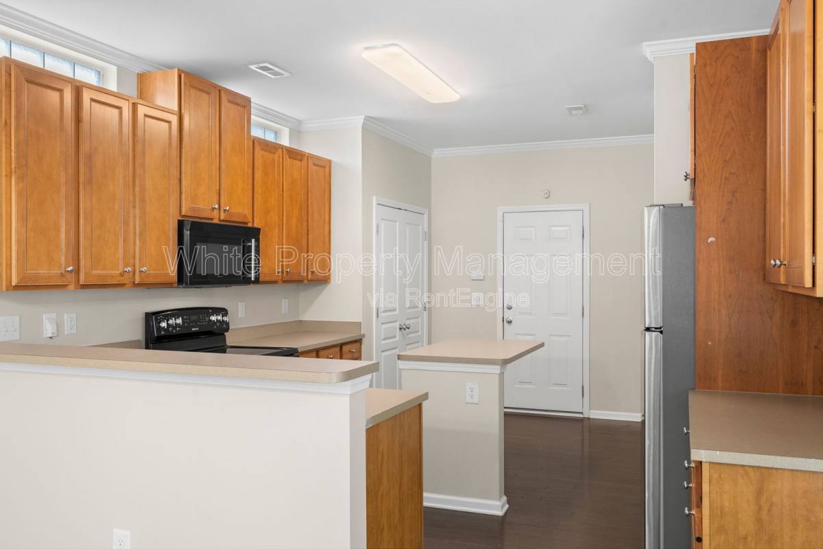 House for rent at 1141 Hammond Dr, Matthews, NC 28104