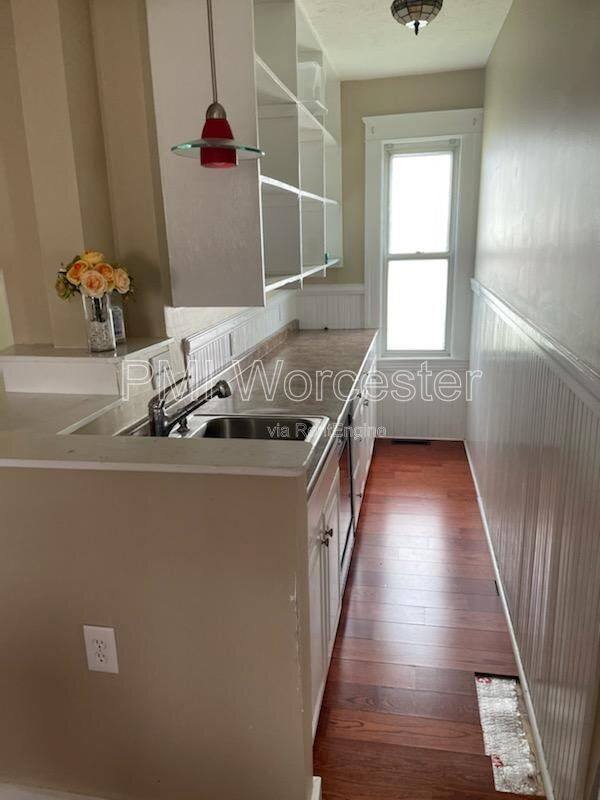 Apartment for rent at 174 Ingleside Ave #1, Worcester, MA 01604