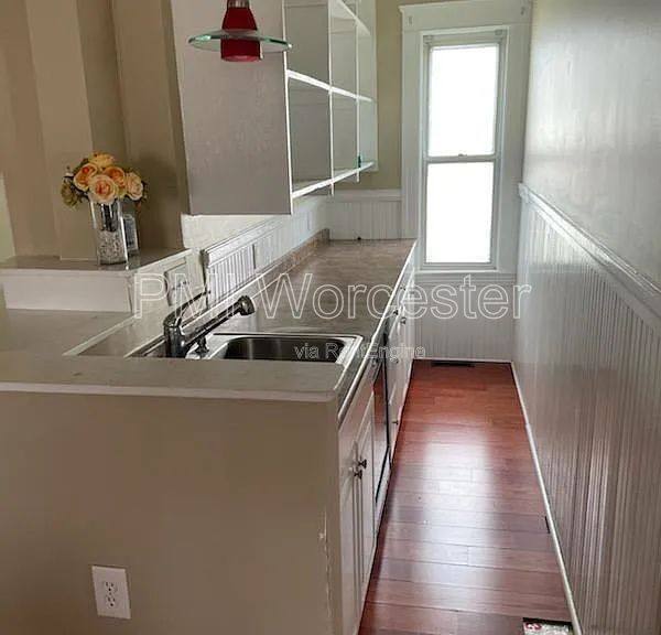 Apartment for rent at 174 Ingleside Ave #1, Worcester, MA 01604