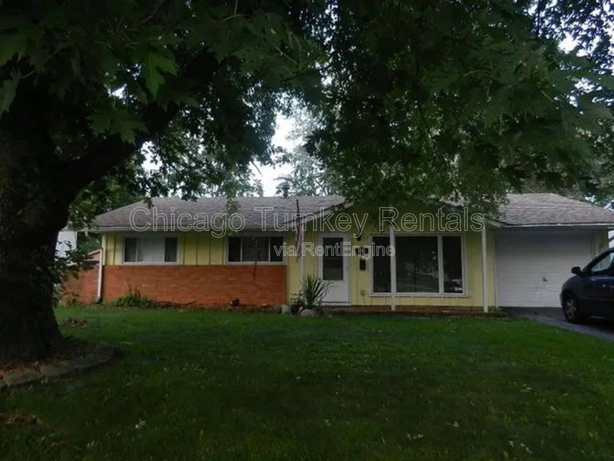 Apartment for rent at 105 S Sycamore Lane, Glenwood, IL 60425