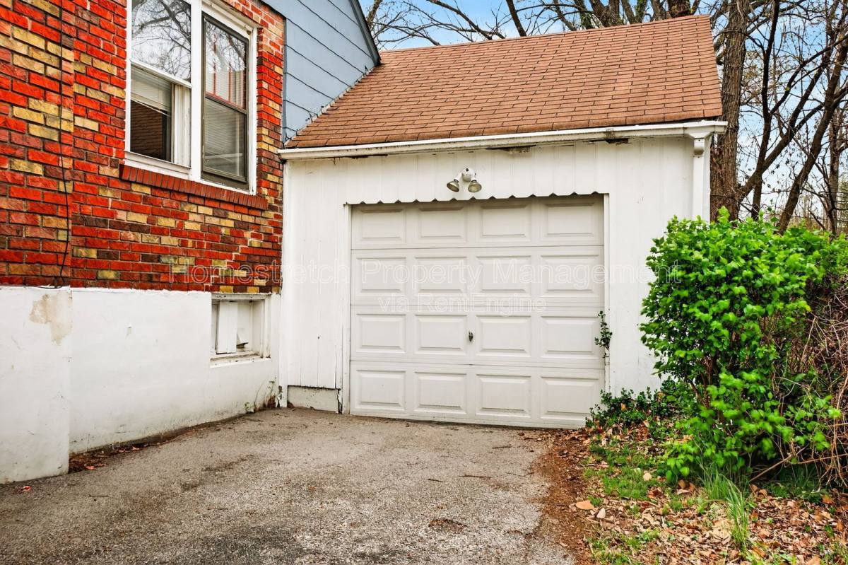Apartment for rent at 8817 Shady Grove Ave, Saint Louis, MO 63136
