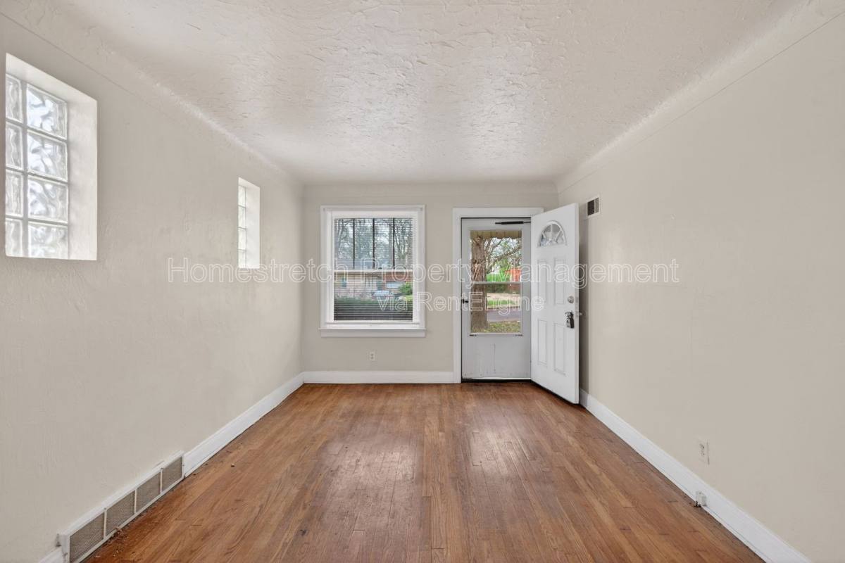 Apartment for rent at 8817 Shady Grove Ave, Saint Louis, MO 63136