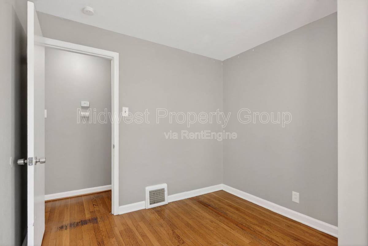 House for rent at 1223 Rapid Dr, Saint Louis, MO 63137