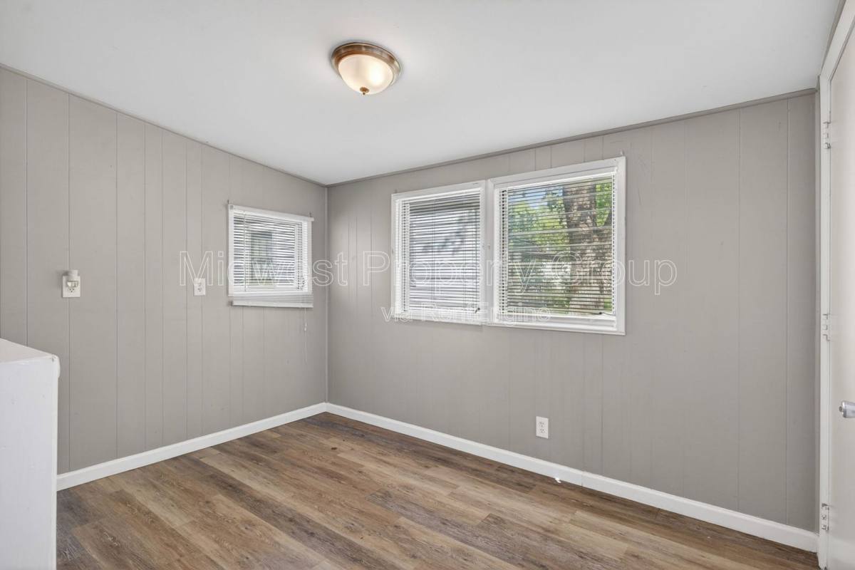 House for rent at 1223 Rapid Dr, Saint Louis, MO 63137