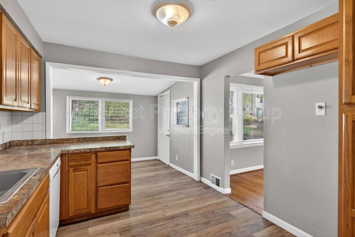 House for rent at 1223 Rapid Dr, Saint Louis, MO 63137
