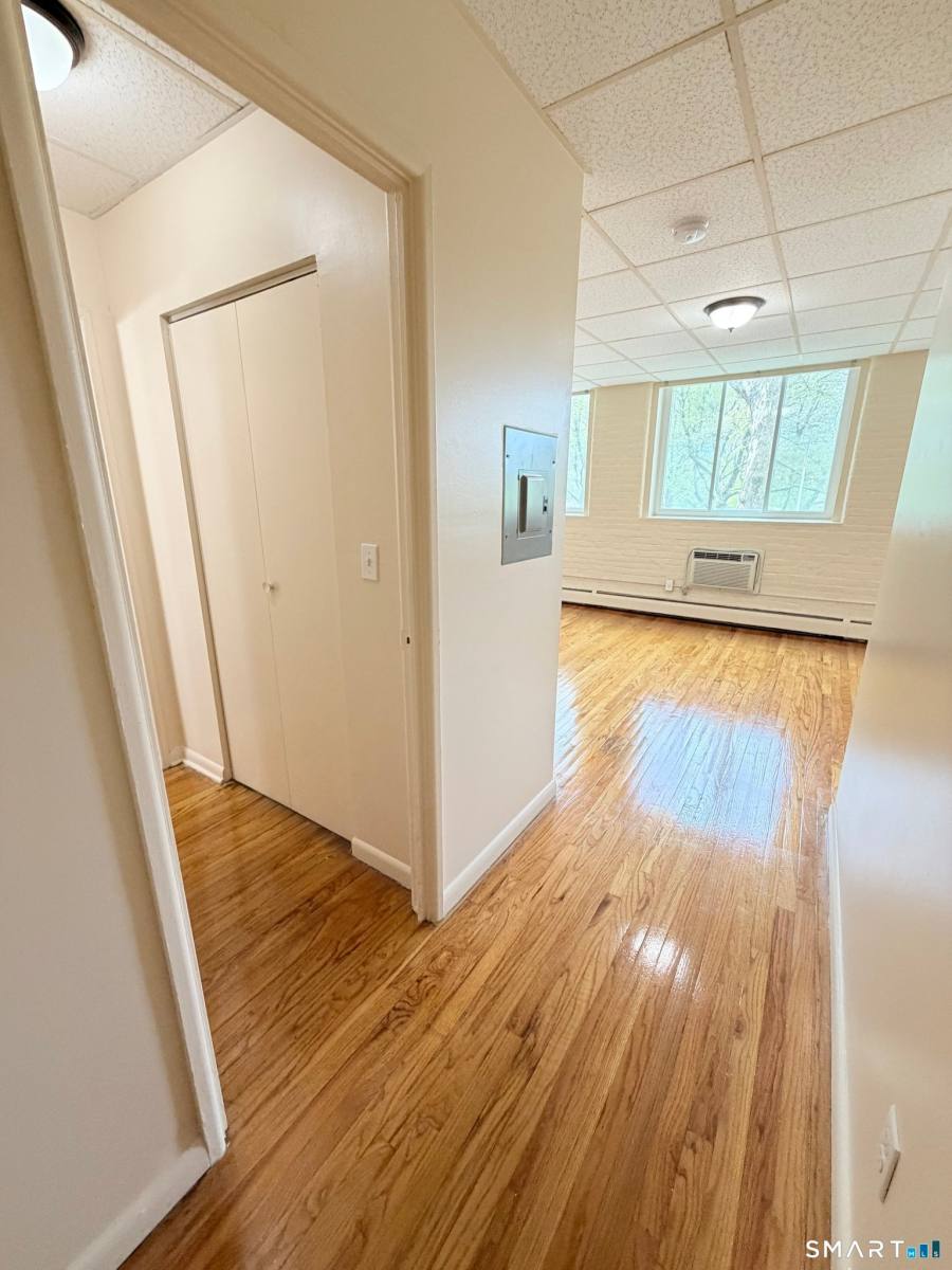 Apartment for rent at 71 Catlin St #5, Meriden, CT 06451