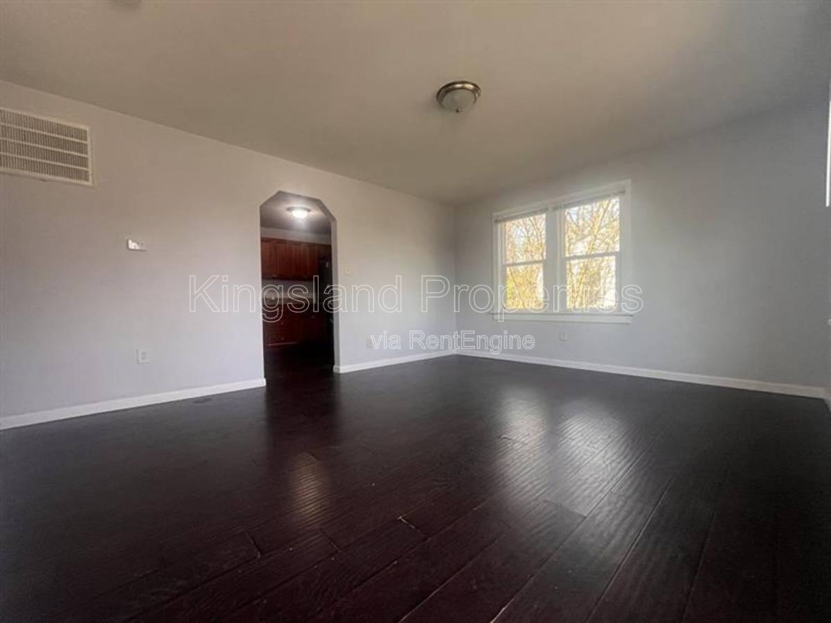 House for rent at 8204 Church St, East Saint Louis, IL 62203