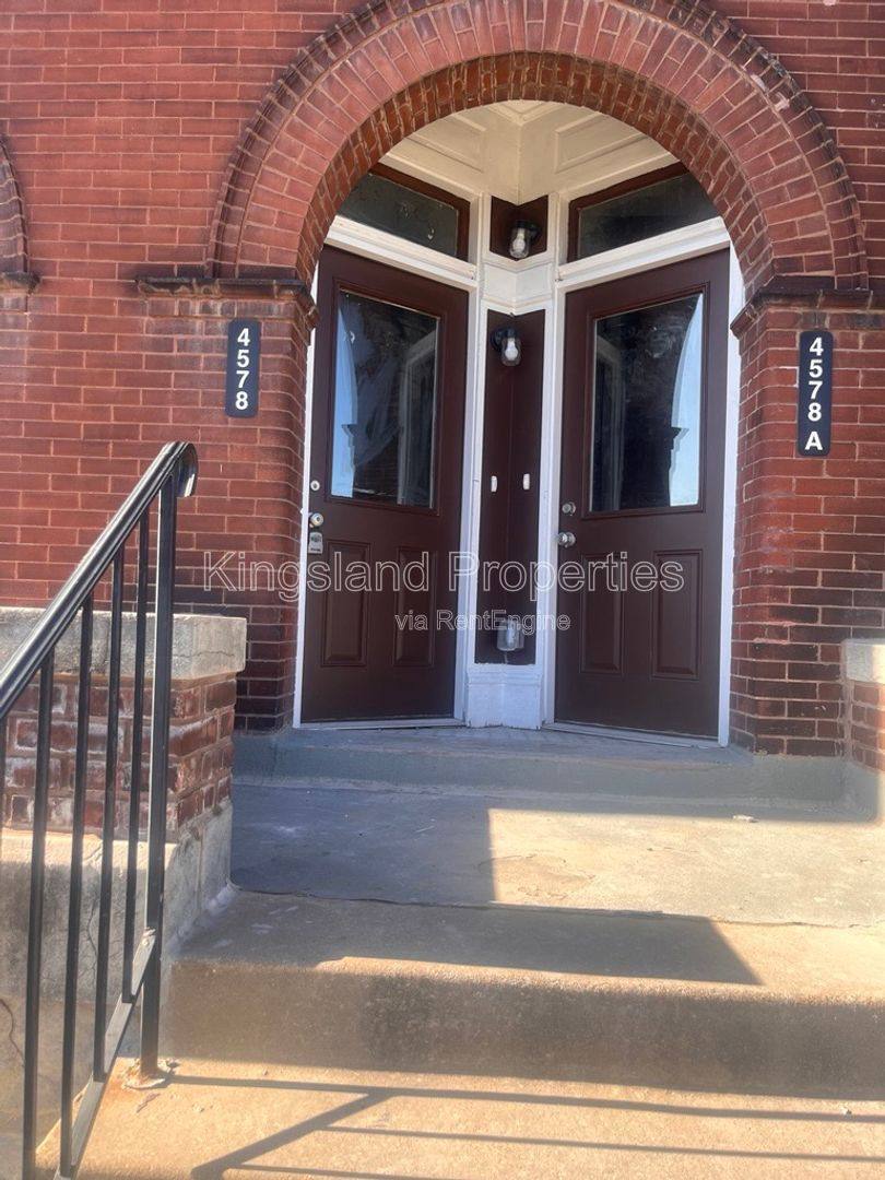 Apartment for rent at 4578 Evans Ave, Saint Louis, MO 63113