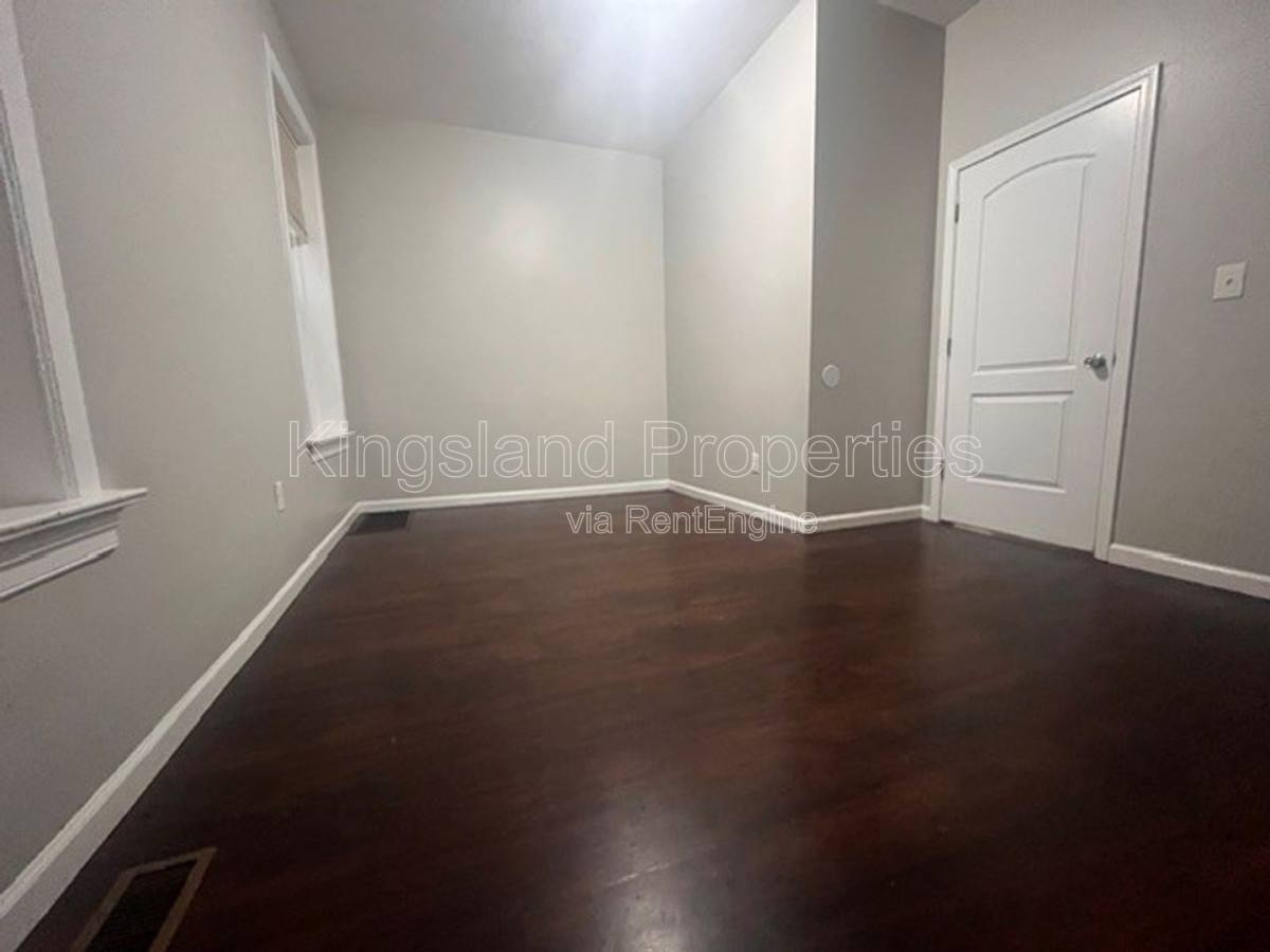 Apartment for rent at 3220 Nebraska Ave #1F, Saint Louis, MO 63118