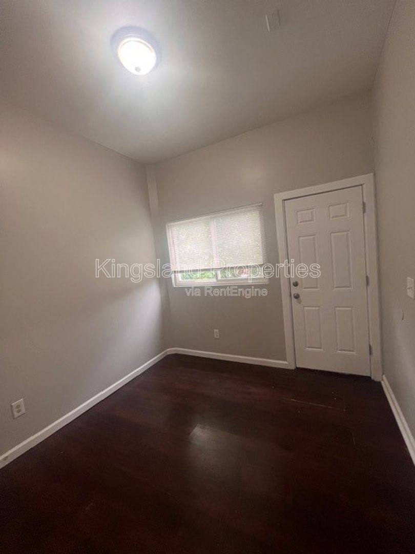 Apartment for rent at 3220 Nebraska Ave #1F, Saint Louis, MO 63118