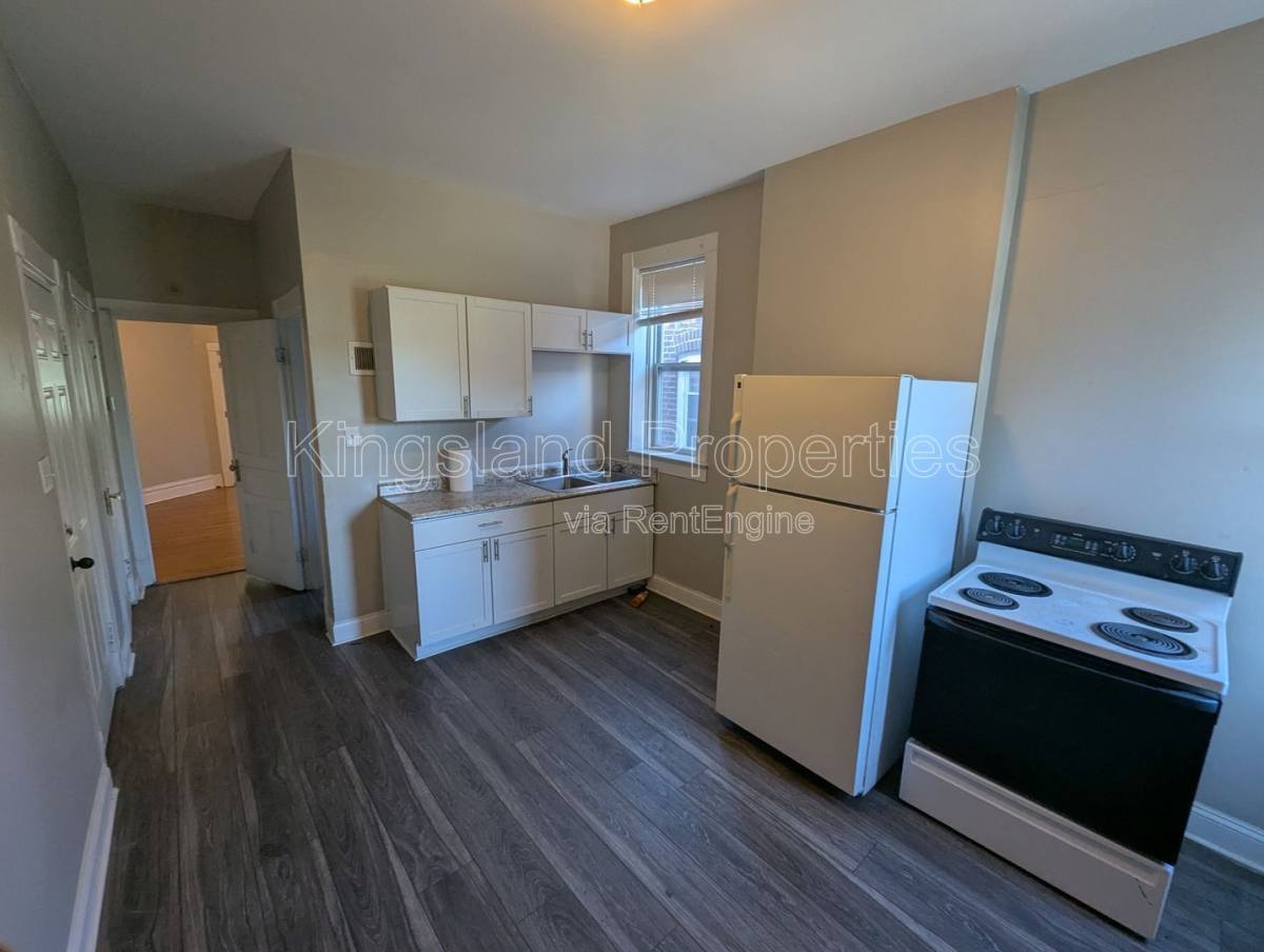Apartment for rent at 3020 Texas Ave #3020 2F, Saint Louis, MO 63118