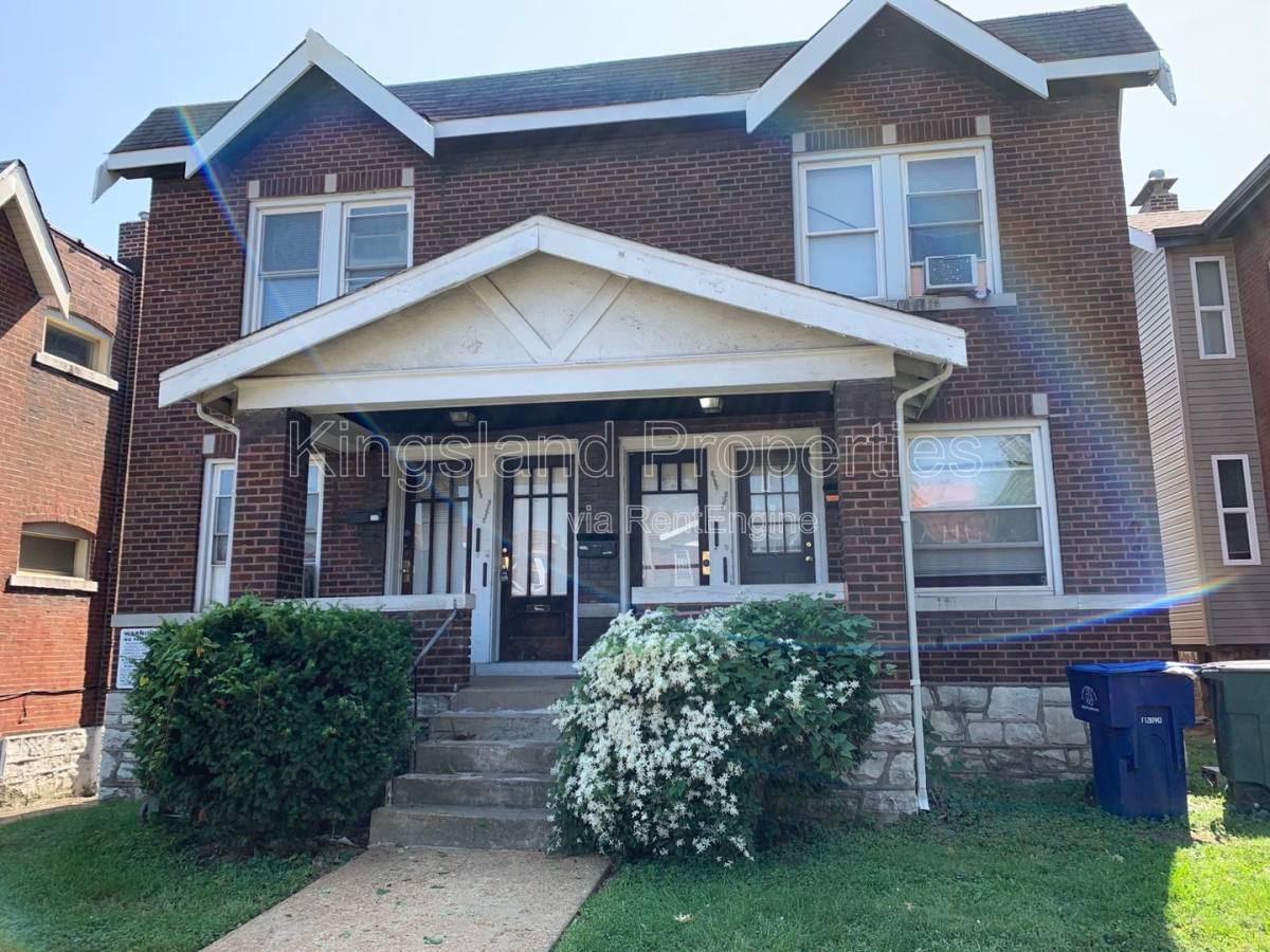 Apartment for rent at 5026 Chippewa St #A, Saint Louis, MO 63109