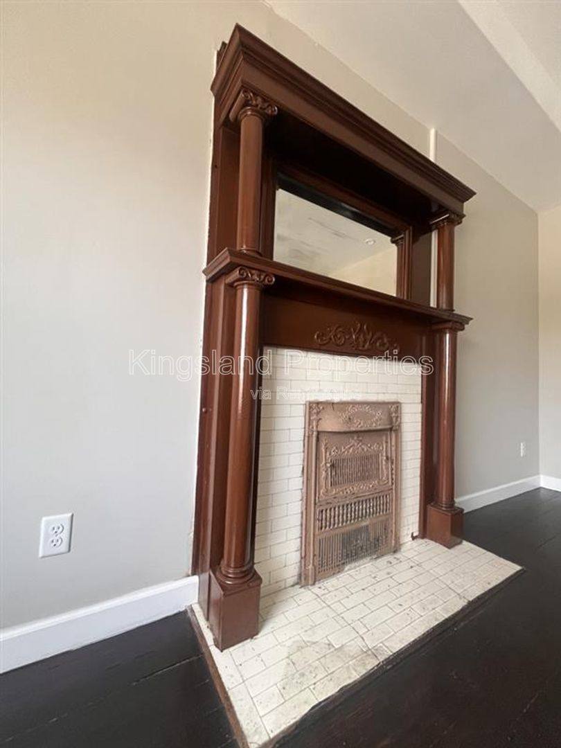 Apartment for rent at 4574 Evans Ave #A, Saint Louis, MO 63113